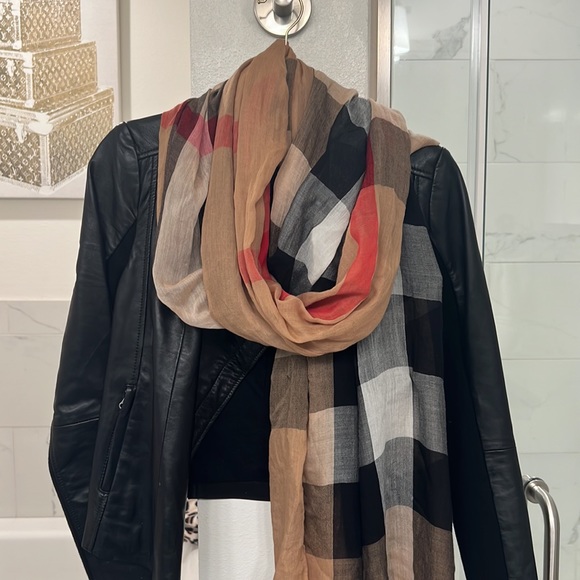 Authentic Burberry Scarf - Picture 2 of 3